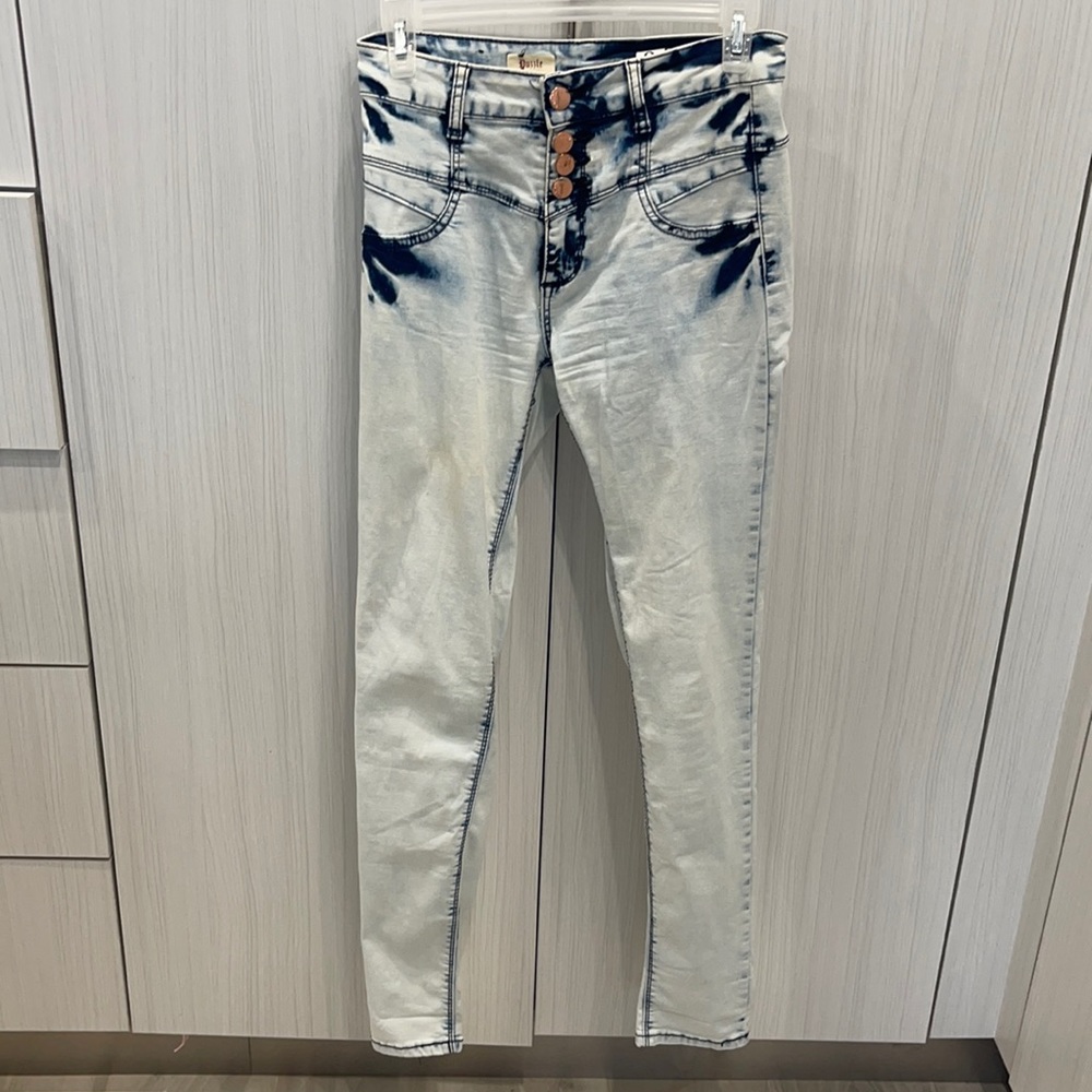 Light Denim Jeans